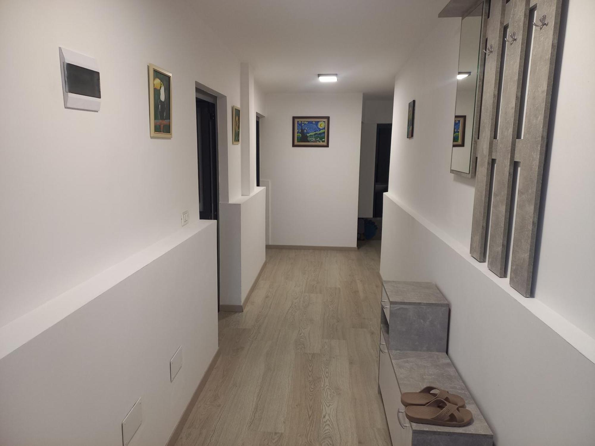 Flowers Guesthouse Тирана Екстер'єр фото